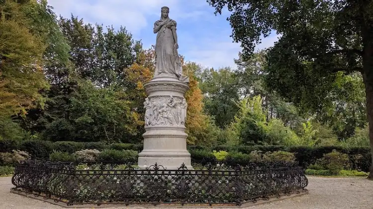 Hotels in der Nähe von Luisen-Denkmal