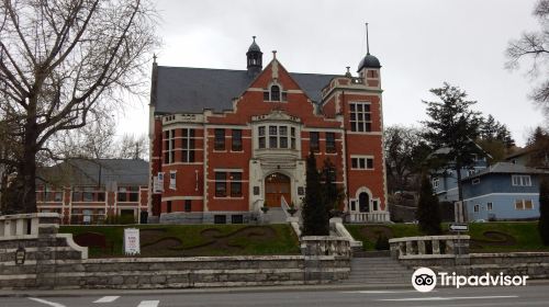 The Old Courthouse Cultural Centre