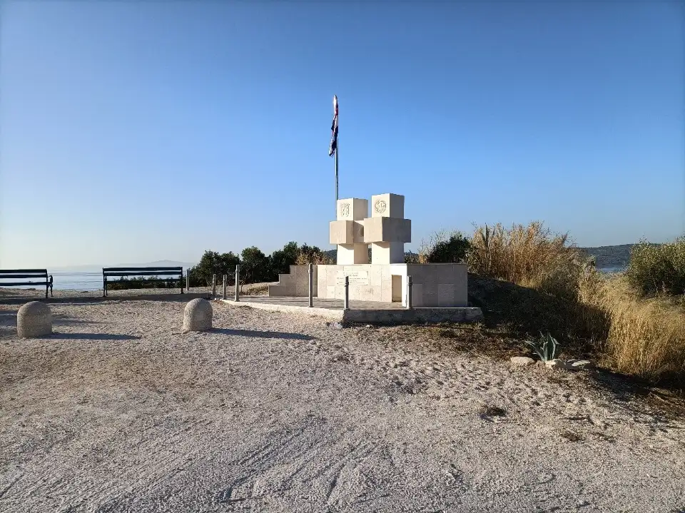 5_Kasjuni Beach