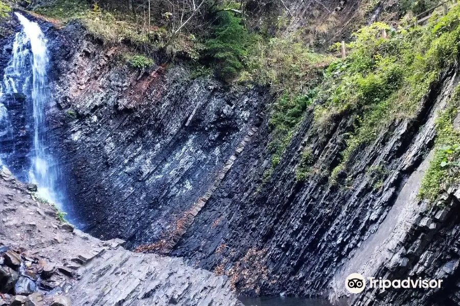 Женецкий Гук водопад