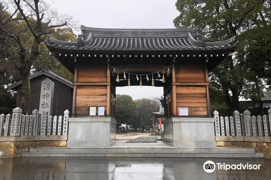 Tomari Shrine