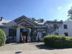 Palace Park Sculpture Center Polish