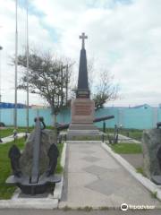 The monument to the crew of the cruiser Novik