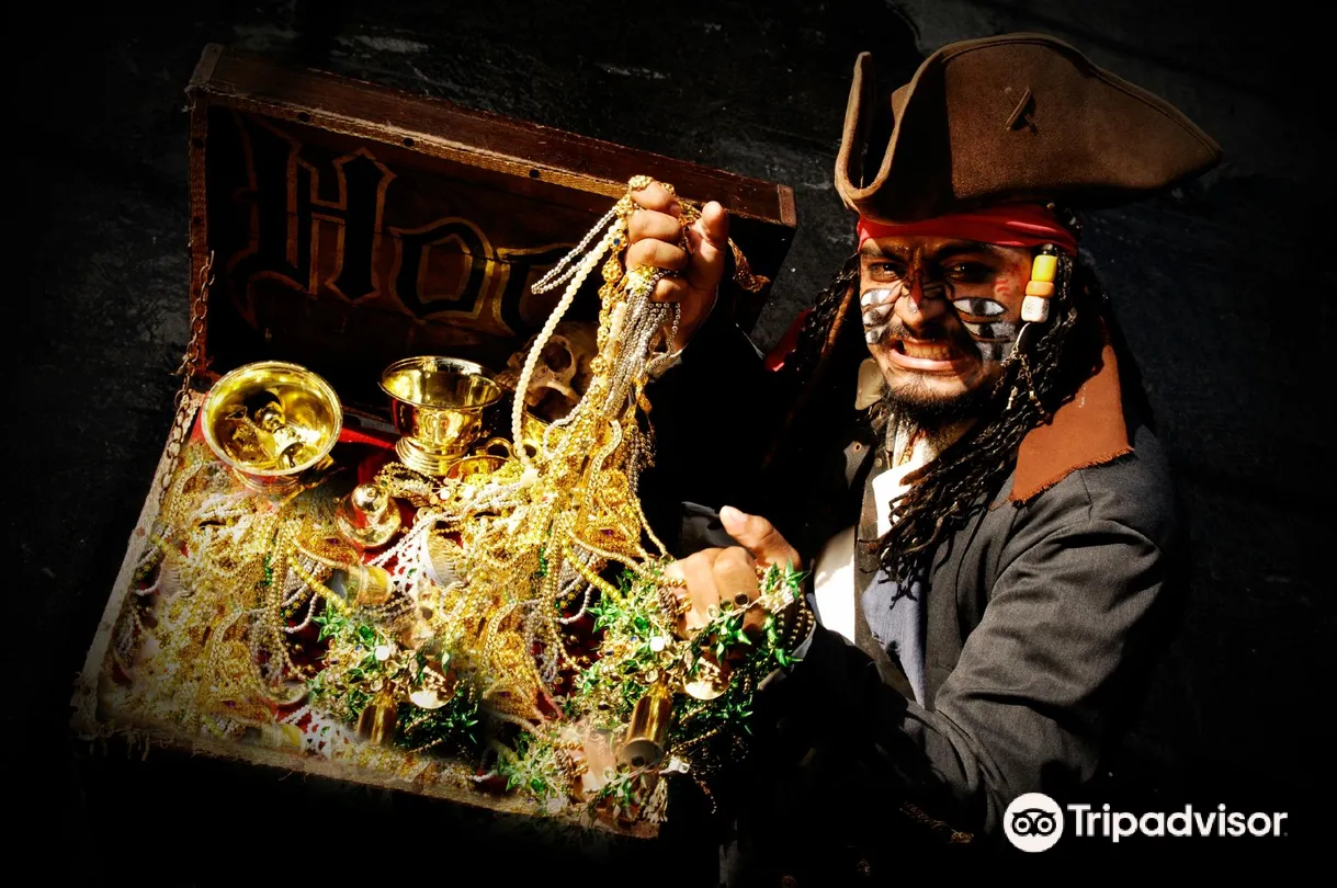 1_Captain Hook Cancun