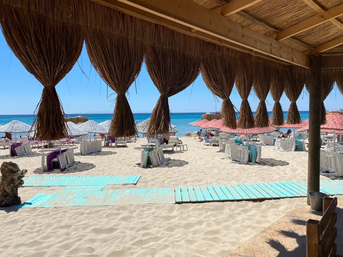 Hotels near Dharma Beach Club