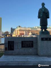 Takuboku Statue and Monument