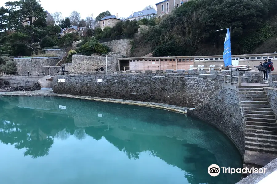 Dinard Municipal Swimming Pool