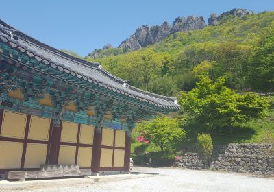 Naejang Temple