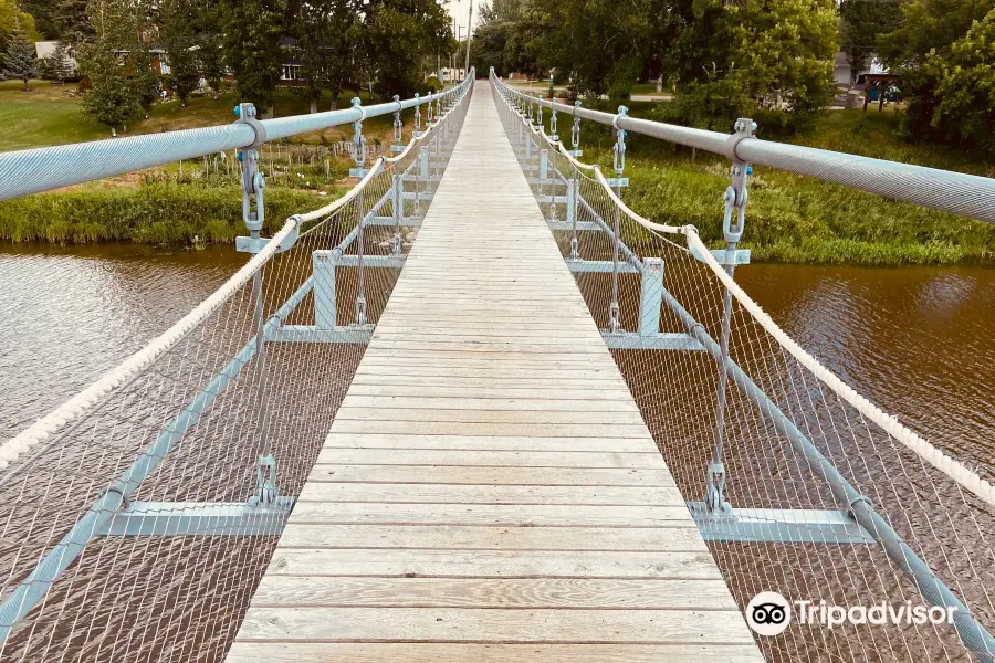 Souris Swinging Bridge