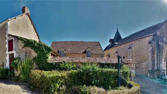 Eglise Saint-Georges et lanterne des morts de Ciron