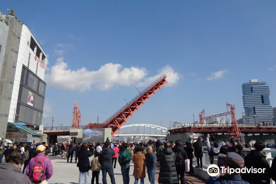 Yeongdo Bridge