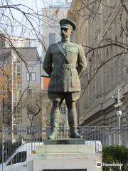Harry Hill Bandholtz statue