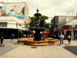 Fountain "The Three Girls"