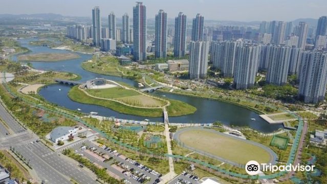 Cheongna Central Lake Park