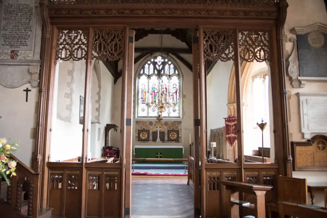 St Peter & St Paul Church附近的飯店