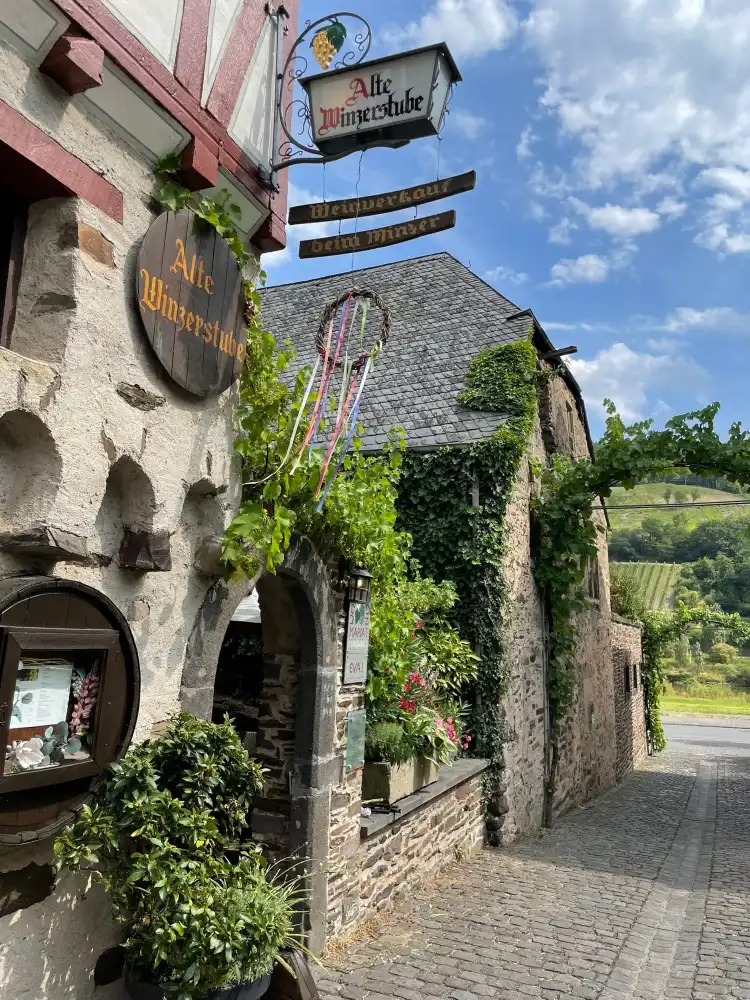 Hotels in Valwig
