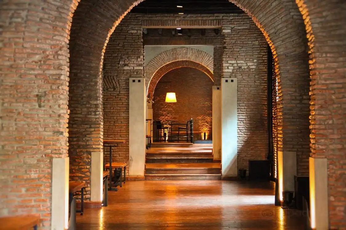 Hotels near El Zanjon de Granados