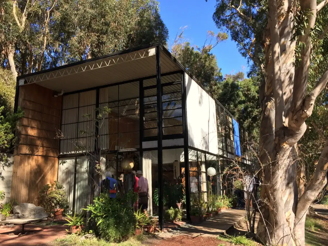 Eames House 주변 호텔