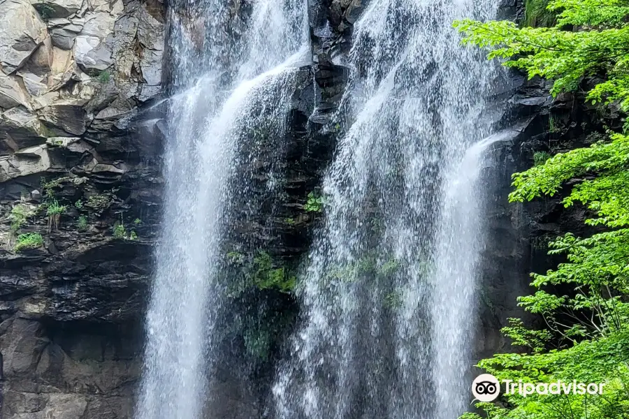 Ashiribetsu Waterfall