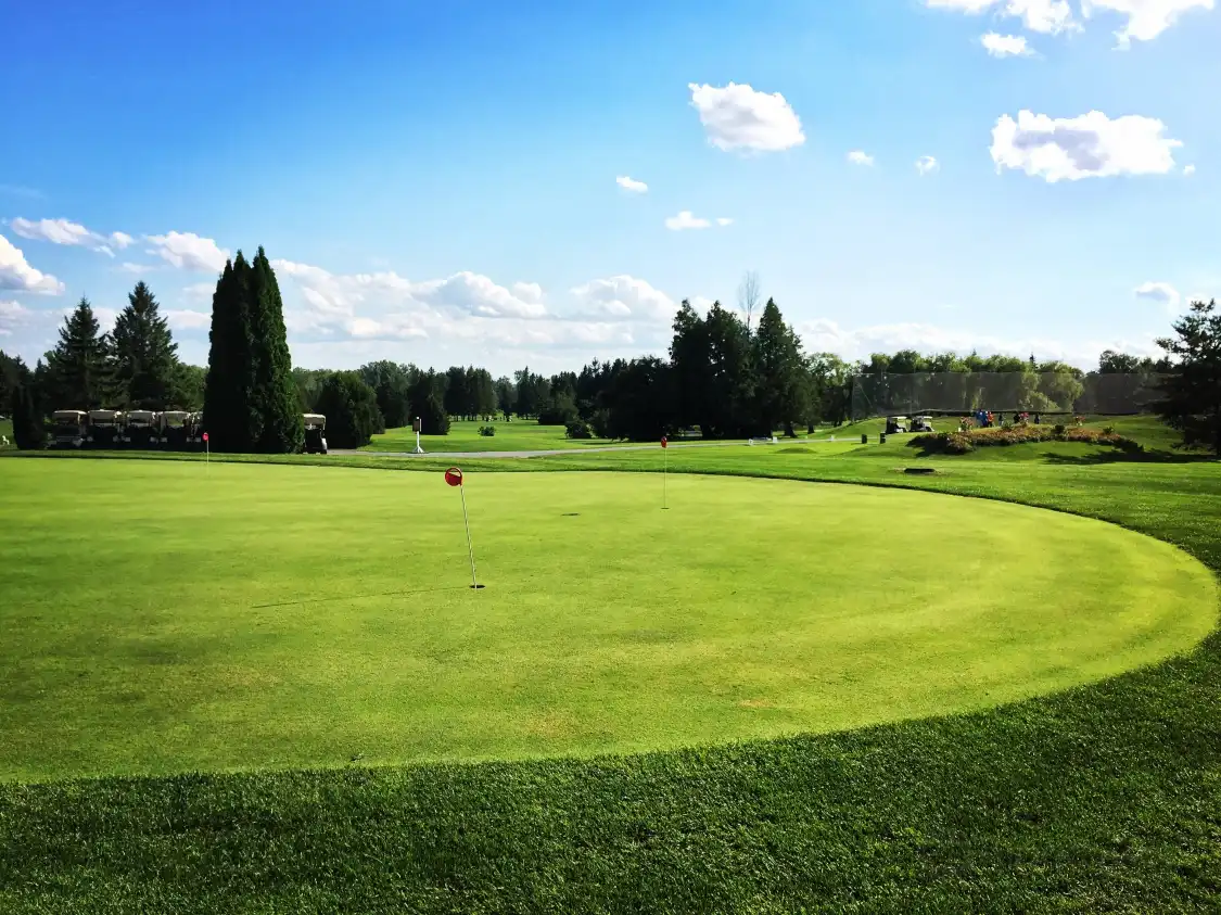 Hotels near Cartier Golf Château