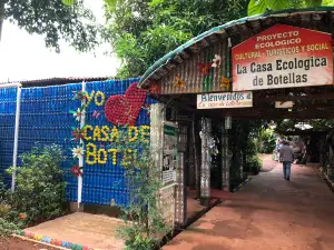 La Casa de Botellas