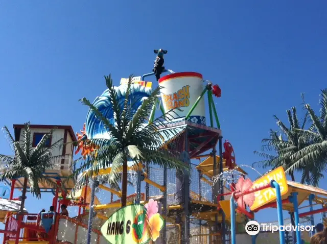 Six Flags Hurricane Harbor Los Angeles