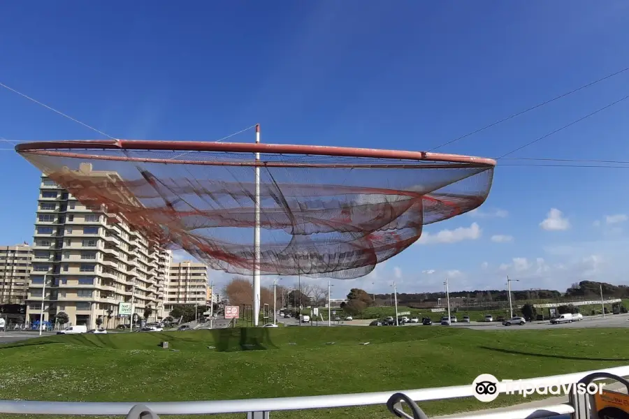 Escultura De Rede De Janet Echelman