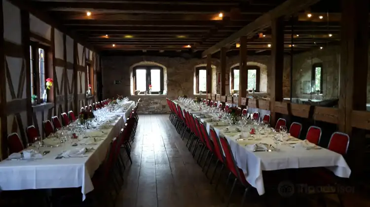 Hotels in Waschenbeuren