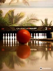 HONOLULU bowling and sports bar