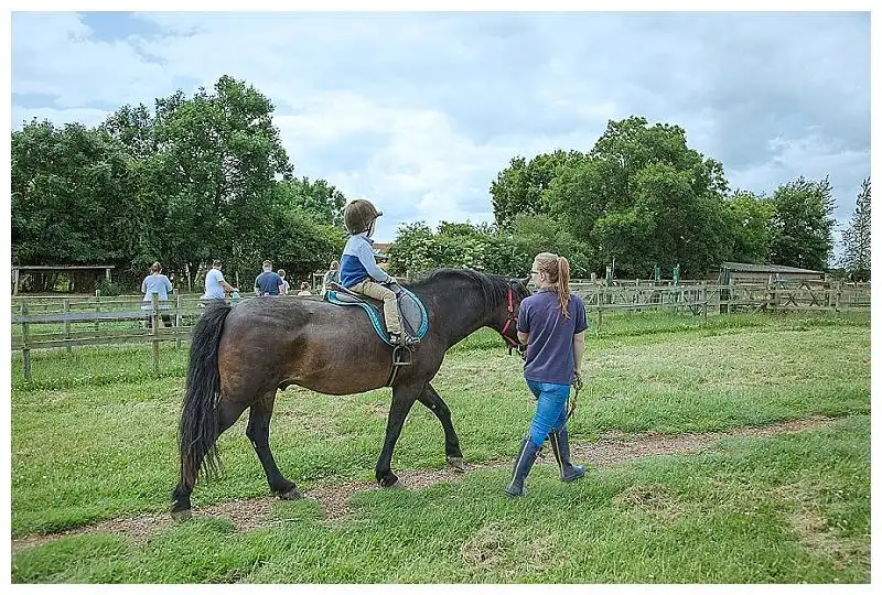 Hotels in der Nähe von West Lodge Rural Centre
