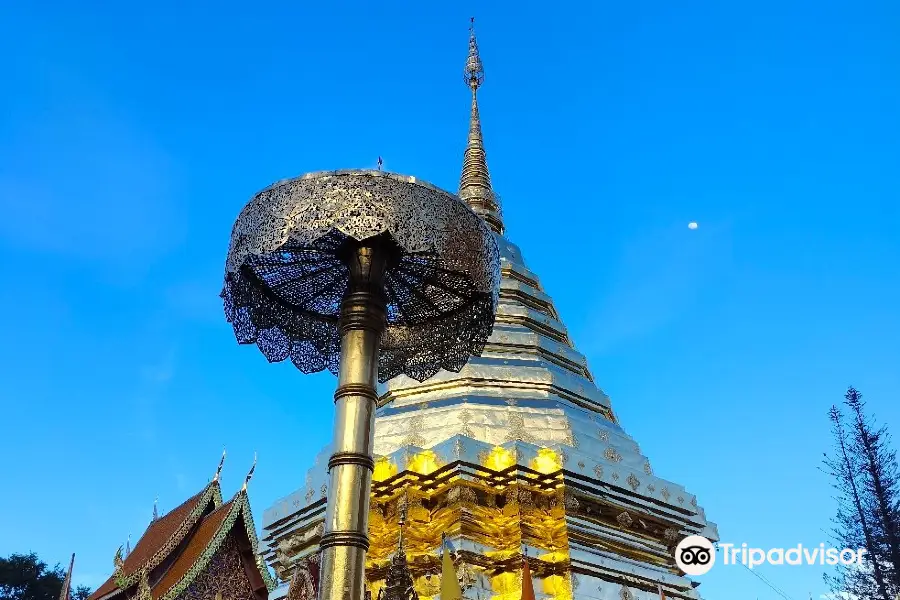 Wat Sriboonreung (Wat Si Bunruang)