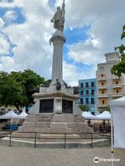 Plaza de Colon