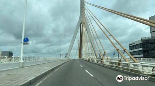 青森灣大橋