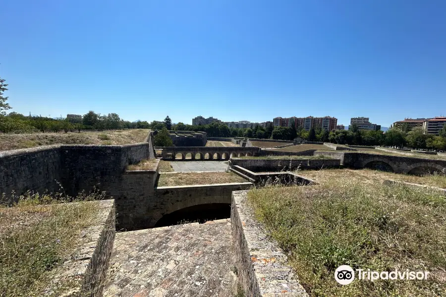 パンプローナの要塞と城壁