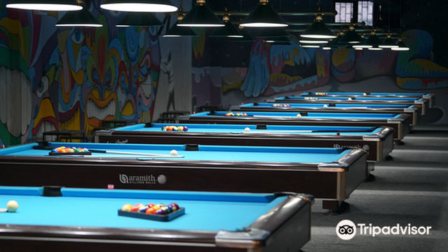 Arena - Bowling & Billiards