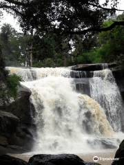 Tat Hueang Waterfall