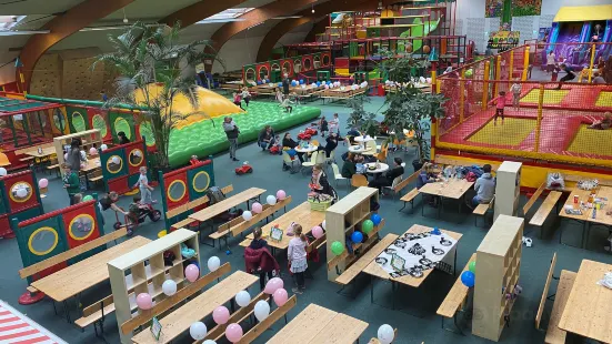 Tummel jungle indoor playground & indoor play park