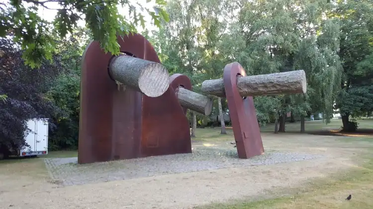 Hotels near Denkmal Wik