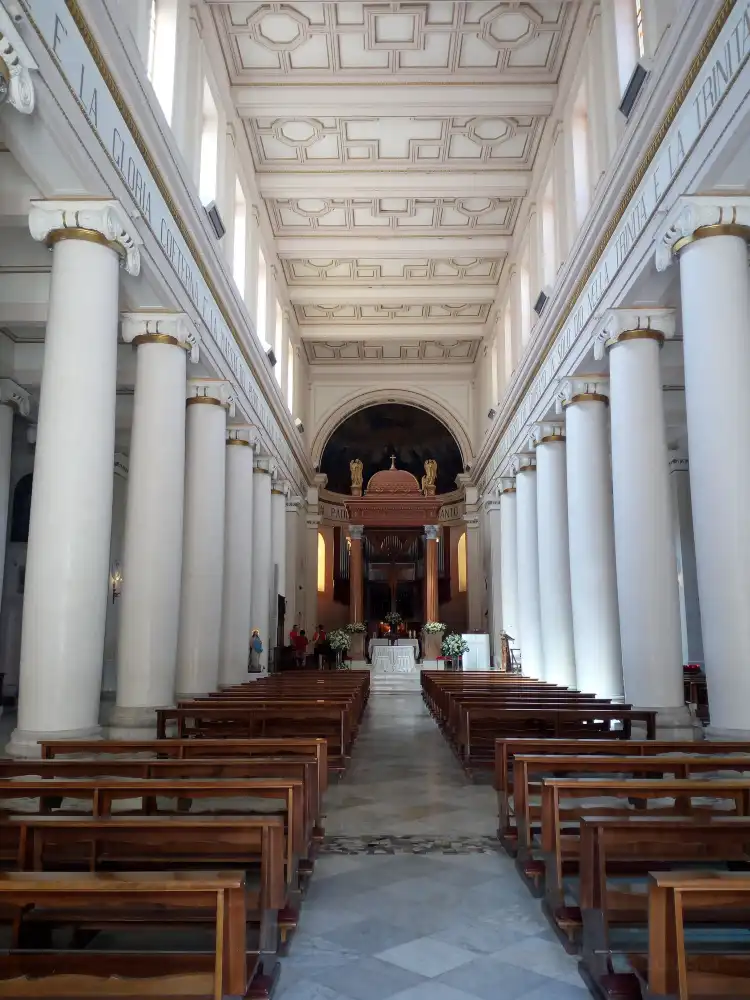Hotels near Cathedral of the Holy Trinity