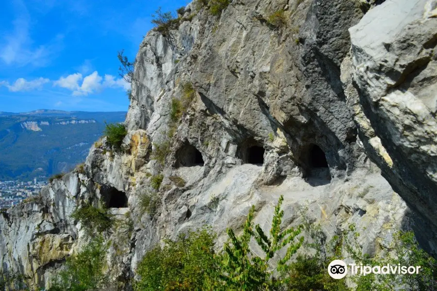 Grottes de Mandrin