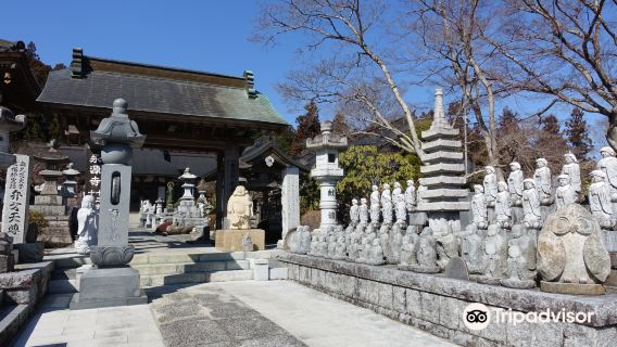 Eigen Temple.(Autumn maple leaves temple.)