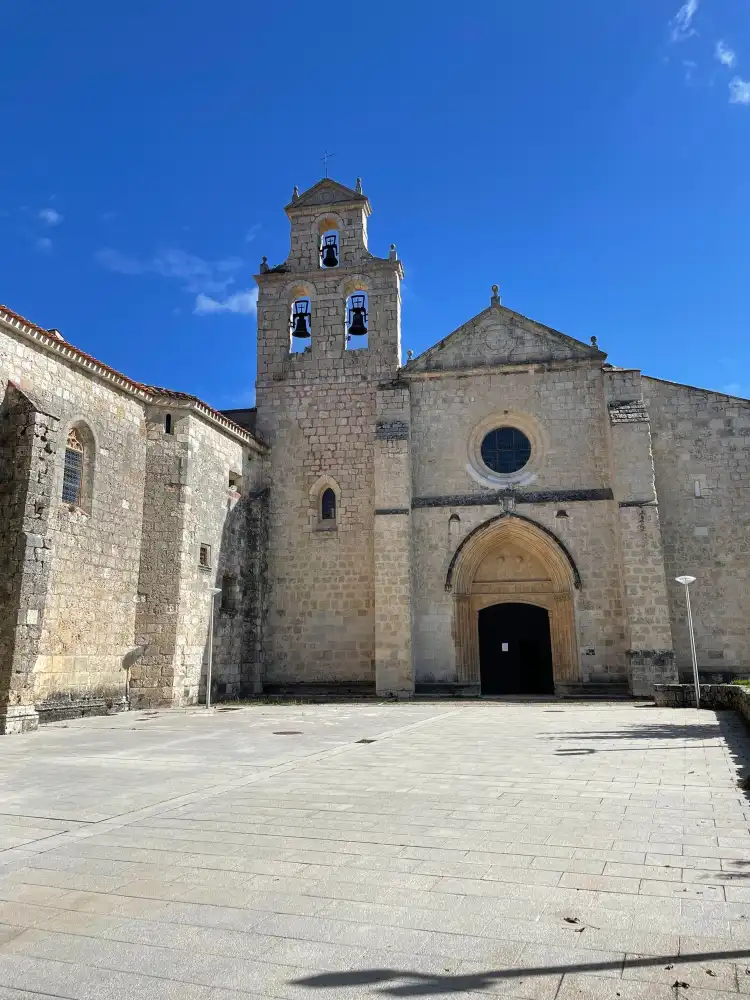 Hôtels à : Barrios de Colina