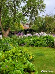 Stillingfleet Lodge Gardens