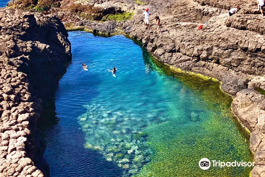 Buracona - Blue Eye Cave