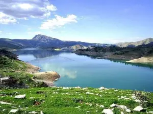 Dukan lake