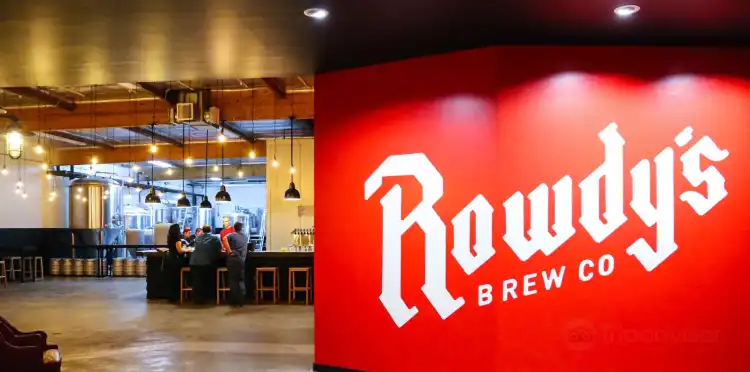 Hotels near Rowdy's Brew Co.