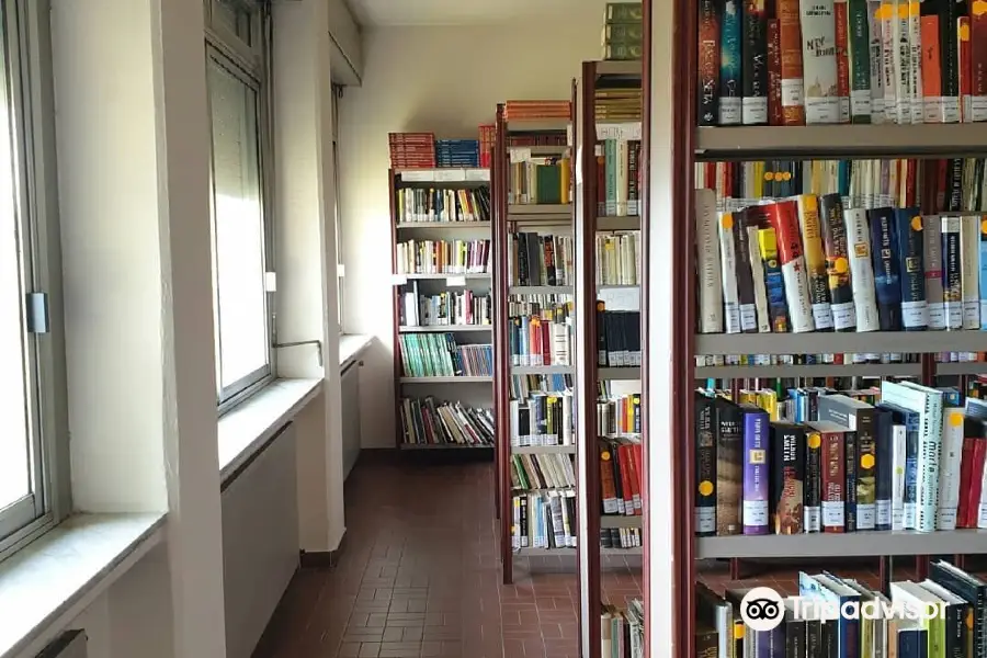 Biblioteca Comunale 'Dino Laboranti'