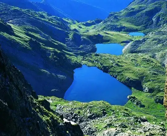 Hotels near Estanys de l'Angonella