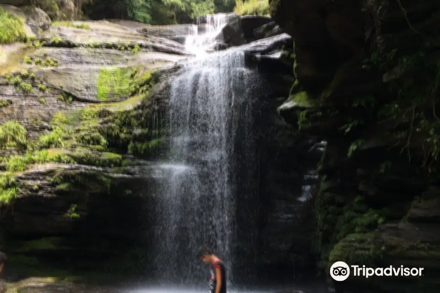 Tsugane Otoshi Waterfall