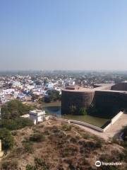 Deeg Fort